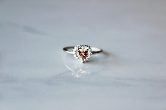 How to Pick the Perfect Engagement Ring for Your Girlfriend