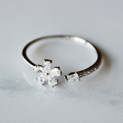 Free size ring | Bestie ring | Flower ring | Online jewellery