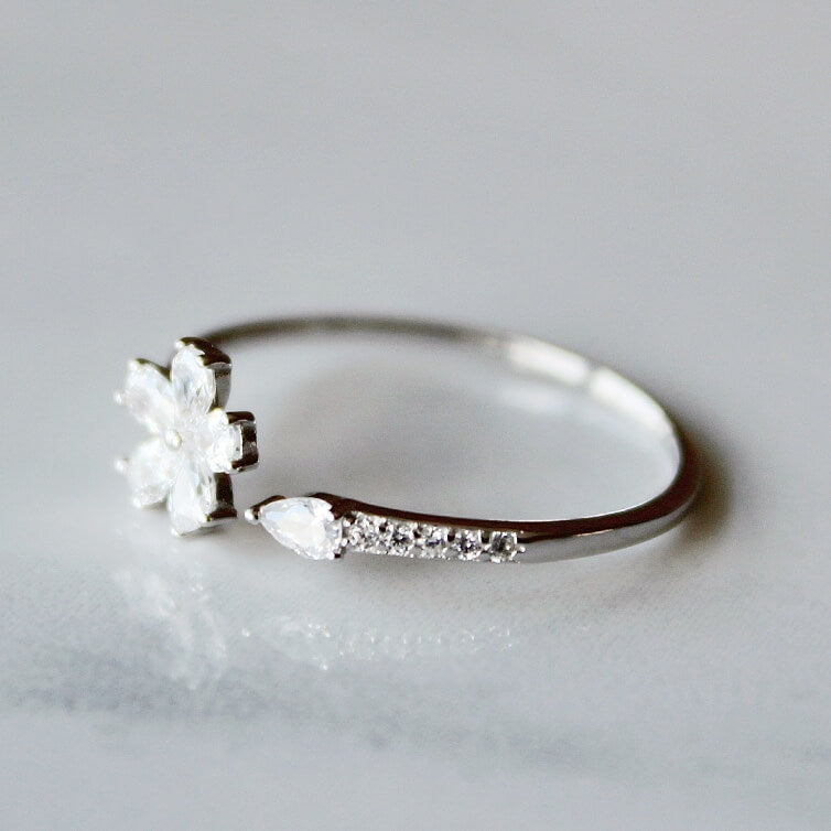 Free size ring | Bestie ring | Flower ring | Online jewellery