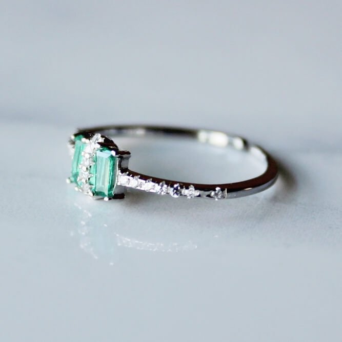 Green engagement ring | promise ring | Toronto